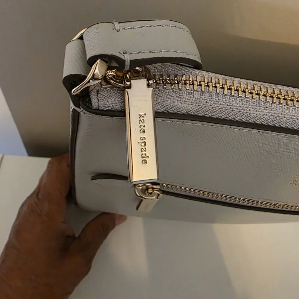 Kate Spade NY Sadie North South Crossbody Platinum Gray Saffiano Leather EUC